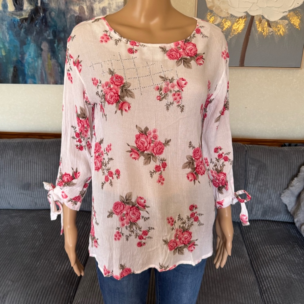 Elegant Floral Blouse with Bow Accents
